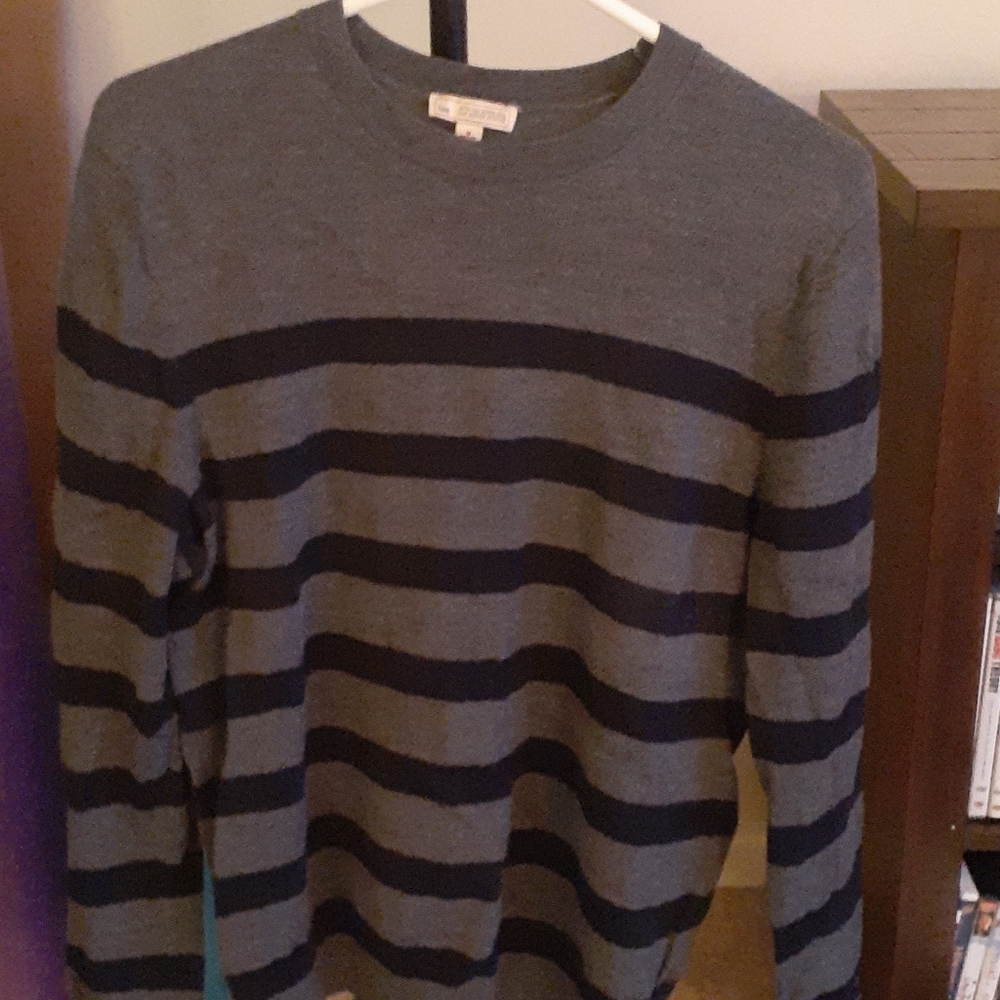 Gap Extra Fine Merino Wool Sweater - Dark Grey and Blue - Size Medium